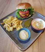 CHİCKEN CHEESEBURGER